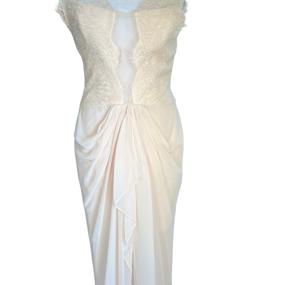 BCBGMAXAZRIA - Brandy Vanilla Draped
Lace Bodice Gown Sz 4 - Picture 6 of 15
